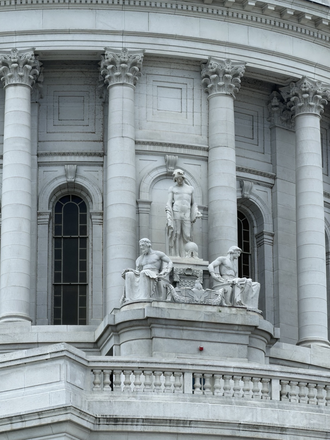 Carved figures and Corinthian columns on the Wisconsin State Capitol